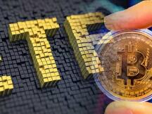 世界上首个比特币ETF上线仅一周，持有量已超过1万枚BTC