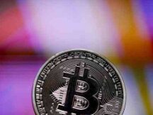 比特币的价格随着中国交易的崩溃而下跌