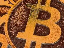 加密货币总市值刚创新高 牛市已结束？