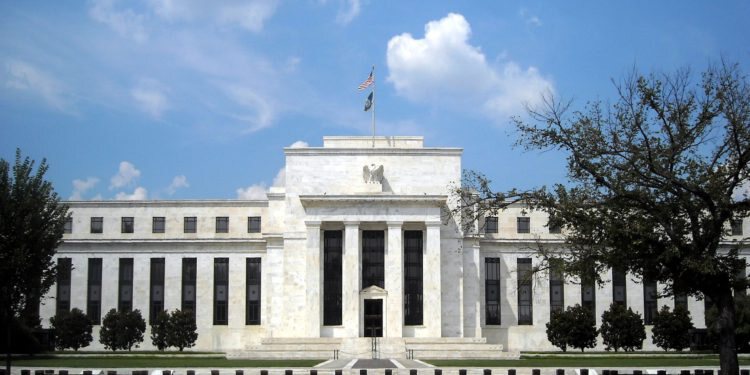 联准会9月FOMC会议维持鹰派基调 比特币持续在1.9万美元震荡