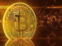 比特币行情依旧在震荡区间之内，后续操作顺势而为