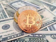 比特币一度升破44000美元