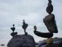 变与不变，为什么加密世界有算法稳定币的一席之地？