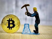 矿工投降，算力大跌，比特币有望近期反弹