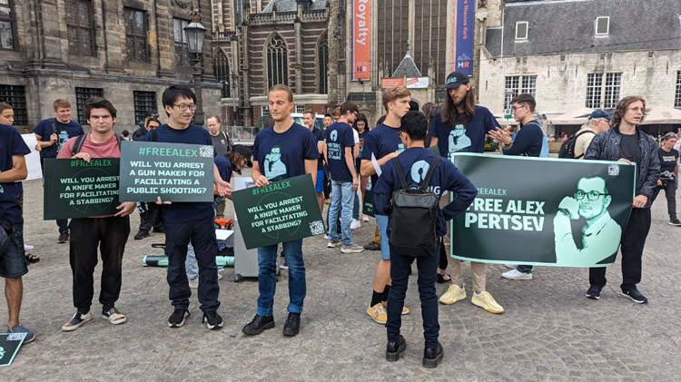 Tornado Cash开发者遭荷兰拘捕 隐私支持者赴阿姆斯特丹抗议