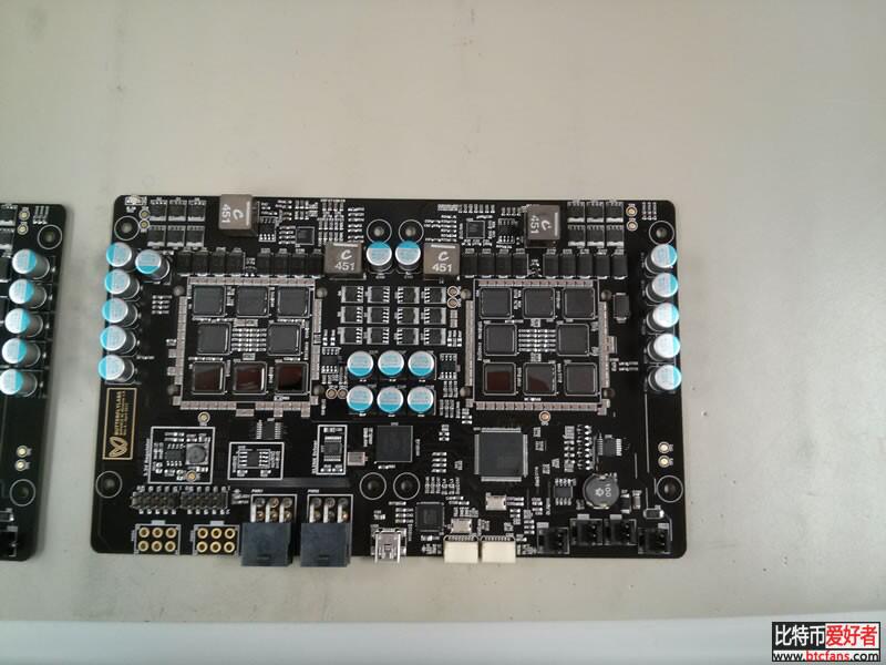 蝴蝶矿机(BFL ASIC)发布新的PCB线路板图片