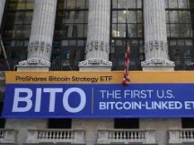 美国首支比特币期货ETF首日交易额突破10亿美元