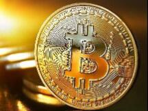 比特币跳水回踩11100位置，多头强势反扑