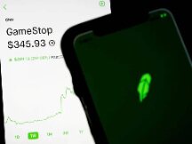 “劫富济贫”的 Robinhood 再次被“劫”，7000 万元得以摆平监管风波