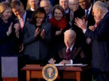 美国总统拜登正式签署基建法案，将会给加密行业带来哪些影响？