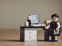 Uniswap V3 ：提升AMM功能、资本效率、交易费和价格输入机制