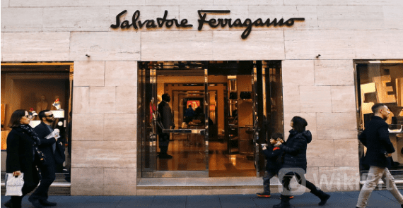 意大利奢侈时尚品牌 Salvatore Ferragamo 在 Soho 开设 NFT 展位