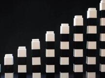 BTC和ETH大涨吸引眼球，而AMPL悄悄地涨了80%，却无人问津