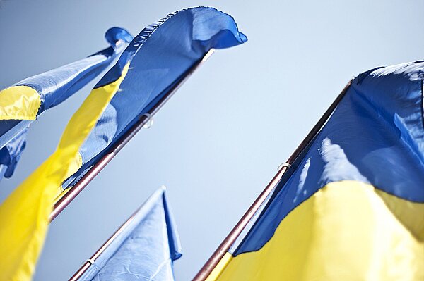 乌克兰要求 Binance、Coinbase 等 6 家交易所封禁俄罗斯用户