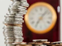 金融去中心化：DeFi 能否取代传统金融？