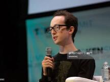 区块链1.0中本聪、2.0V神、3.0会是“Uniswap之父”Hayden吗？