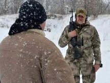 一方每天花费200亿欧元，一方想方设法在加密世界募捐