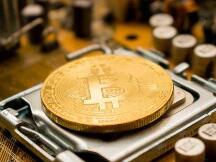 比特币跌破33000美金，币圈再次发生崩盘