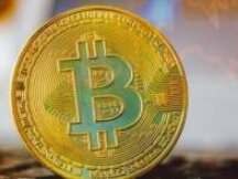 随着投资者继续关注美联储主席的评论，比特币跌至 1.96 万美元