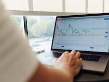 年涨幅超97%，美国比特币挖矿公司股票表现远超比特币