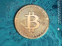 揭秘比特币跌破4万美元：全球央行货币政策调整，美国强监管预期