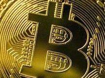 比特币暴涨暴跌风险重重