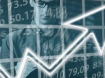 这个赛道2大黑马崛起，一个将所在公链推入TOP10、一个最合规