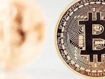 拜登基建法案冲击加密市场，比特币的火热势头会否被打断？