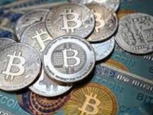 一天内 两家巨头添加BTC为企业资产