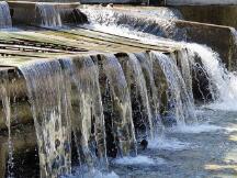 FTX创始人SBF预言成真：去中心化交易所十月交易量骤降