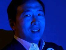 一名艺术家声称，总统竞选人支持的NFT项目把他坑了