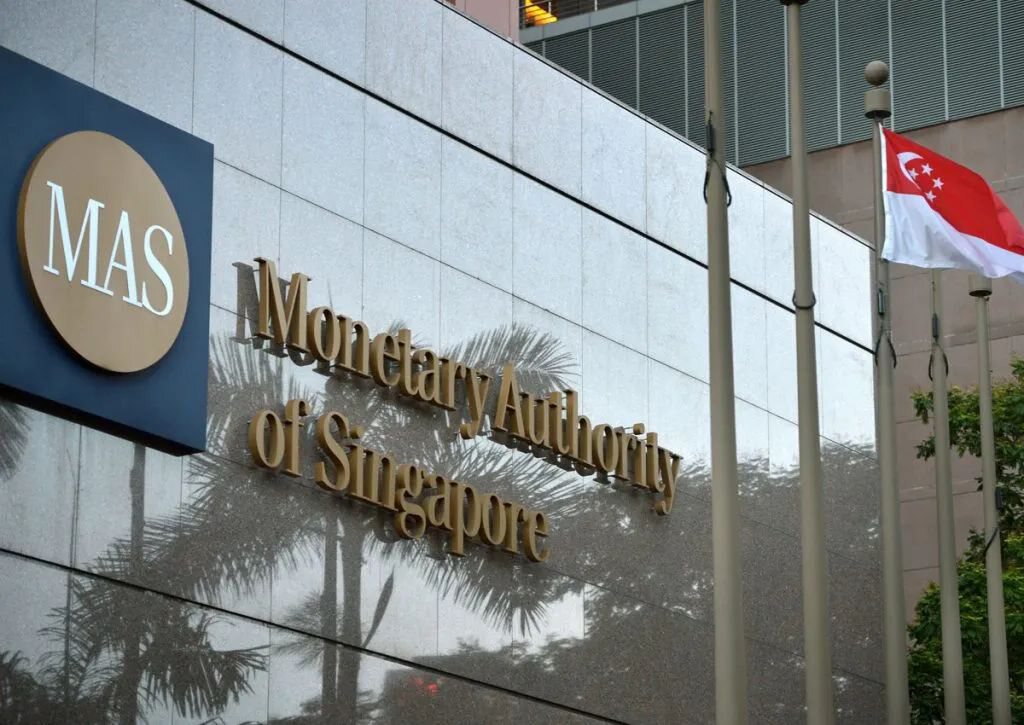新加坡金管局：阿里、谷歌、币安等逾 300 家公司申请支付或加密交易所执照