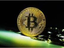 大盘收敛三角末端 多看少动