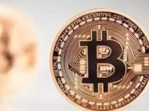 比特币BTC下跌 63%，加密资产流入跌至三年低点