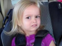 女孩瞥视表情包变NFT 售出58000美元