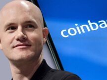 Coinbase封锁2.5 万个俄罗斯地址！同时禁止受制裁人士开户