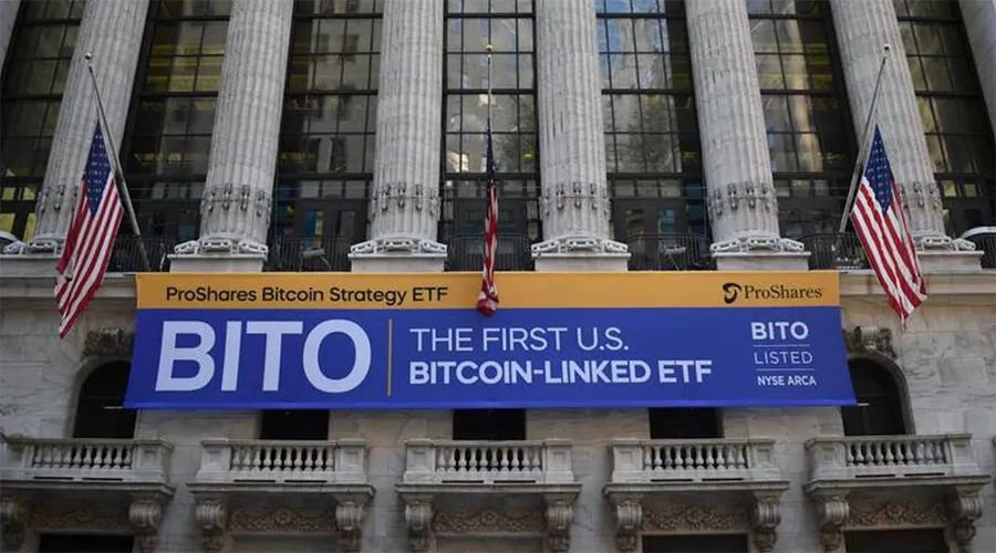 美国首支比特币期货ETF首日交易额突破10亿美元