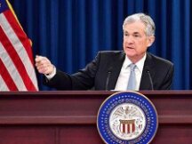 鲍威尔发表鹰派言论 美股三大指数冲高回落