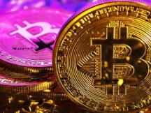 比特币周线一般，三角待选区震荡