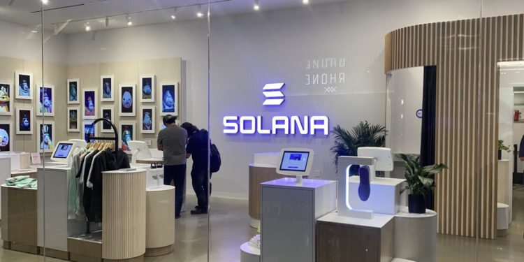 公链Solana在纽约开设实体店！为售卖Saga手机铺路？